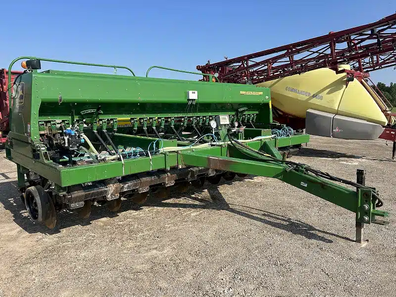 Gallery image 2 for Used 1997 John Deere 750 Drill