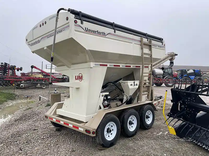 Gallery image 2 for New 2025 Unverferth 3755XL Tender