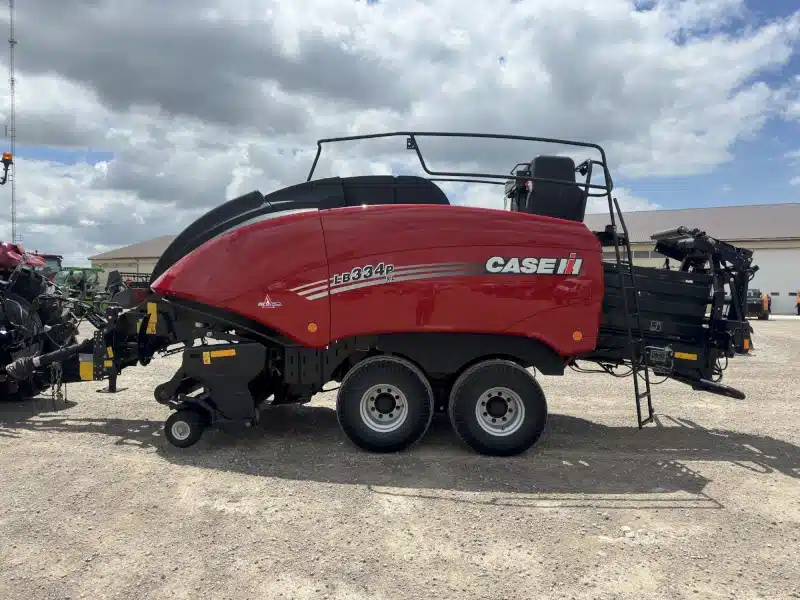 Gallery image 2 for Used 2018 Case IH LB334 XL Square Baler - Large