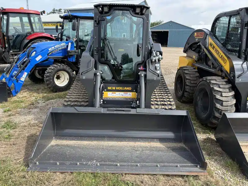 Gallery image 2 for New 2024 New Holland C337 Track Loader