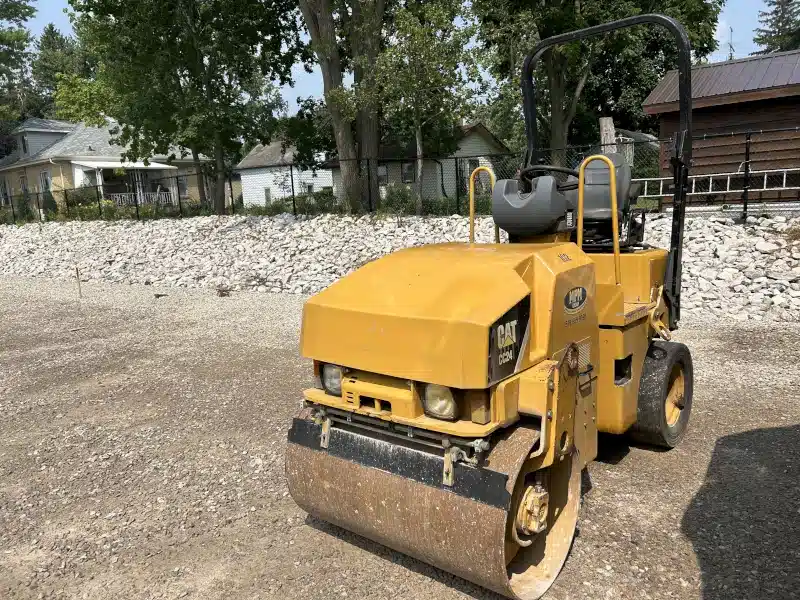 Gallery image 1 for Used 2012 Caterpillar CC24 Packer
