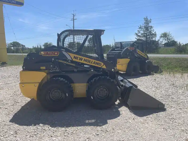 Gallery image 2 for 2025 New Holland L320 RG-NA Skid Steer