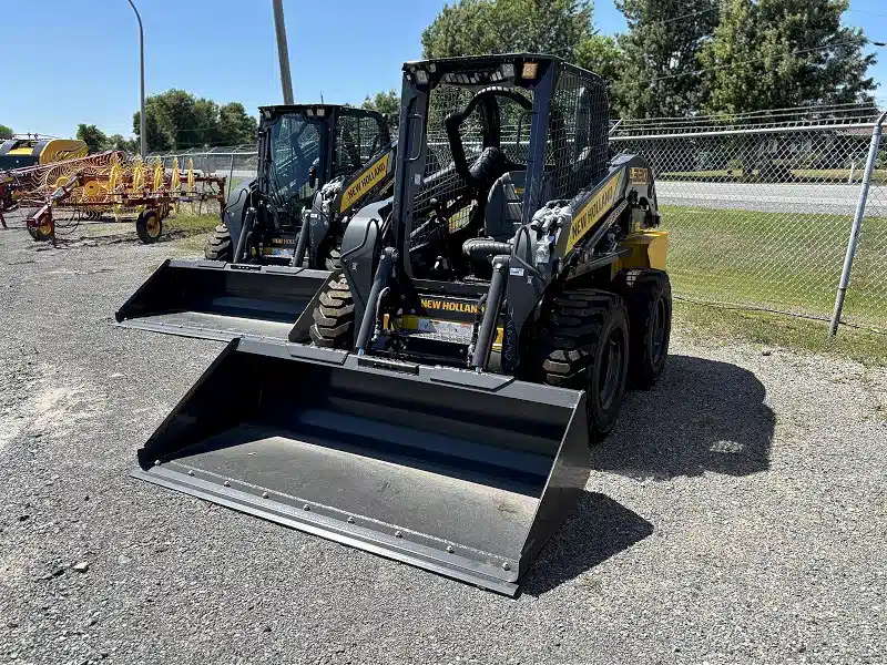 Gallery image 1 for New 2025 New Holland L320 RG-NA Skid Steer