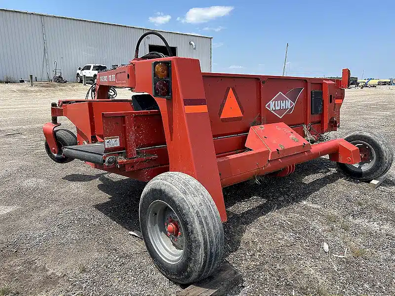 Gallery image 2 for Used 2013 Kuhn MM 300 Windrow Merger