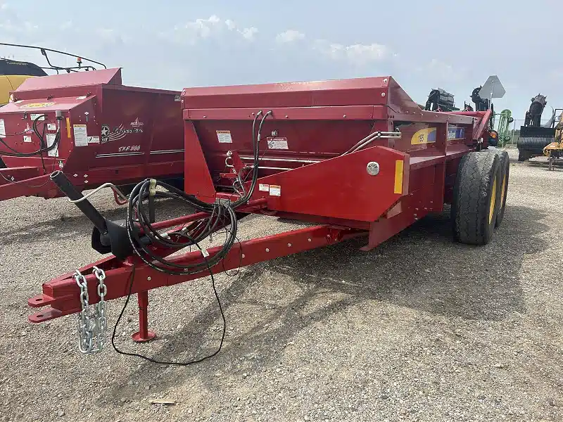 Gallery image 2 for New 2025 New Holland 195 Manure Spreader