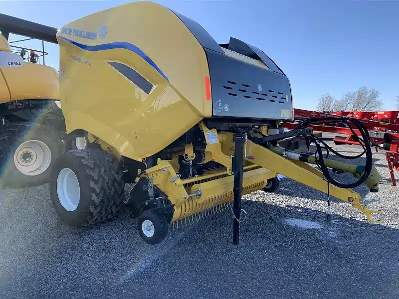 Gallery image 2 for 2025 New Holland PRO-BELT_450 Round Baler