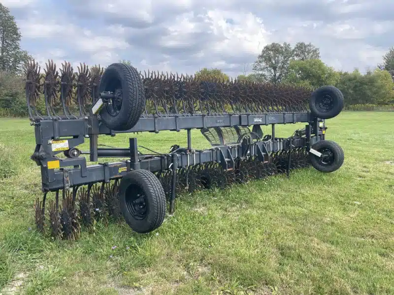 Gallery image 1 for Used 2010 Yetter 3541 Rotary Hoe