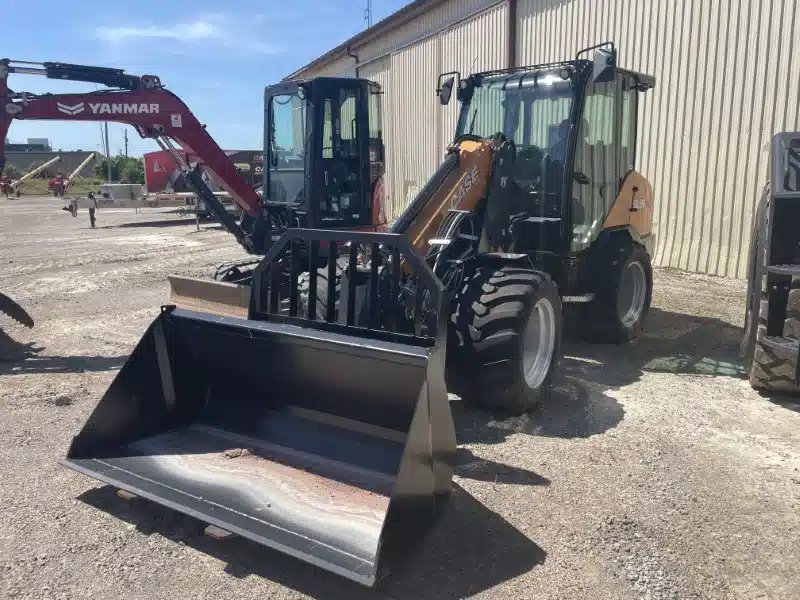 Gallery image 1 for New 2024 Case SL35 TR TeleHandler