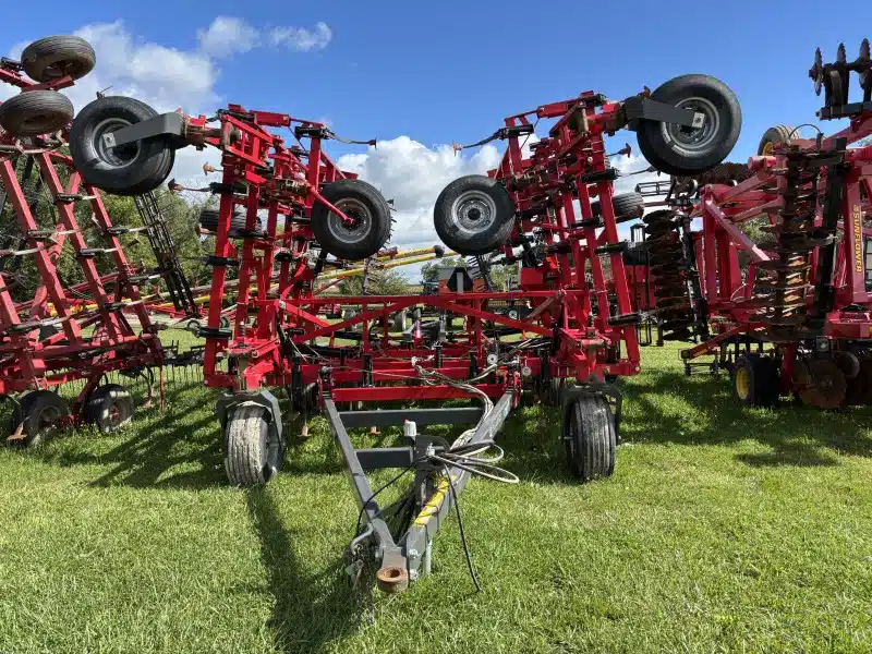 Gallery image 2 for Used 2019 Wil-Rich QX2 42.5' Cultivator