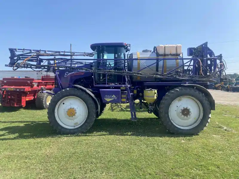 Gallery image 1 for Used 2001 RoGator 1254 Sprayer - Self Propelled