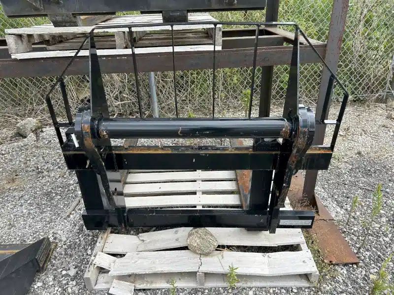 Gallery image 2 for New New Holland 47511489 Pallet Fork