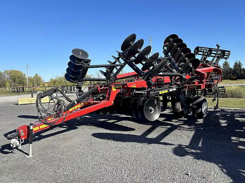 Gallery image 1 for New 2025 Case IH ECOLO-TIGER 875 Disc Ripper