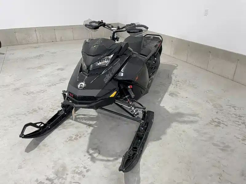 Gallery image 1 for Used 2022 Ski-Doo 850 Snowmobile