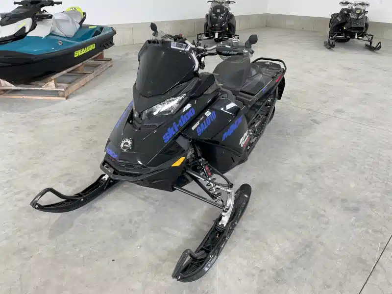 Gallery image 2 for Used 2017 Ski-Doo MXZ X 850 Snowmobile