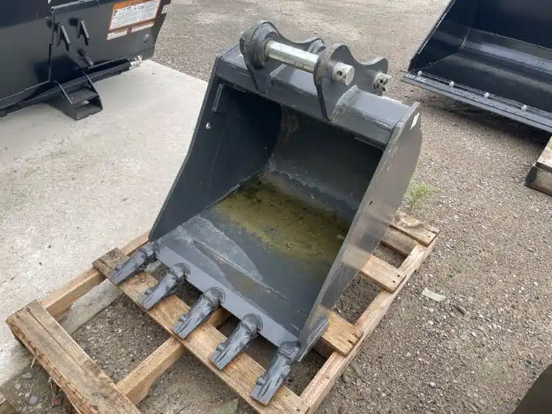 Gallery image 2 for New 2024 Case 24" Attachment