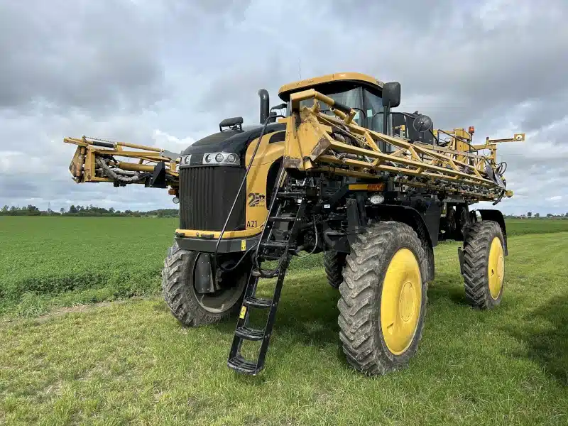 Gallery image 1 for Used 2018 RoGator RG1100C Sprayer - Self Propelled
