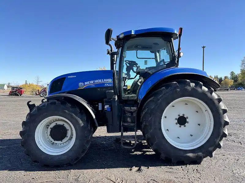 Gallery image 2 for Used 2012 New Holland T7.210 Tractor