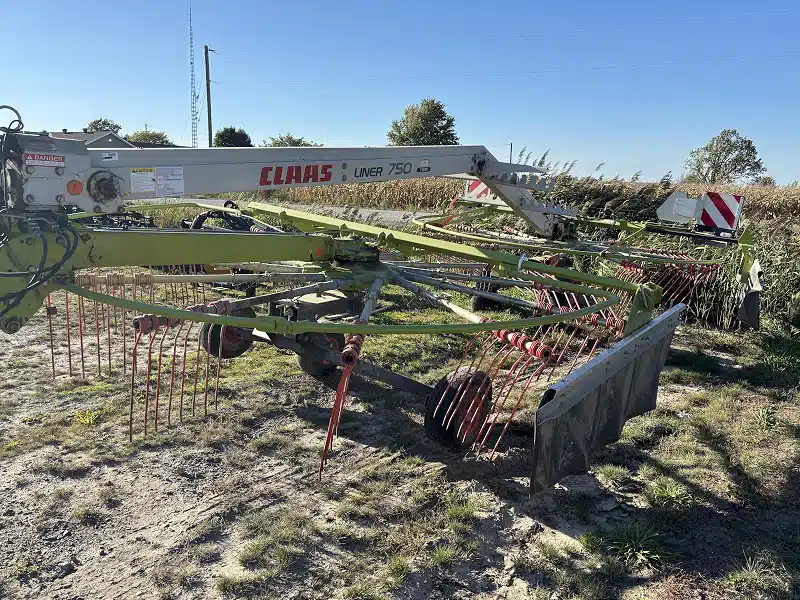 Gallery image 2 for Used 2012 CLAAS 750 Rake