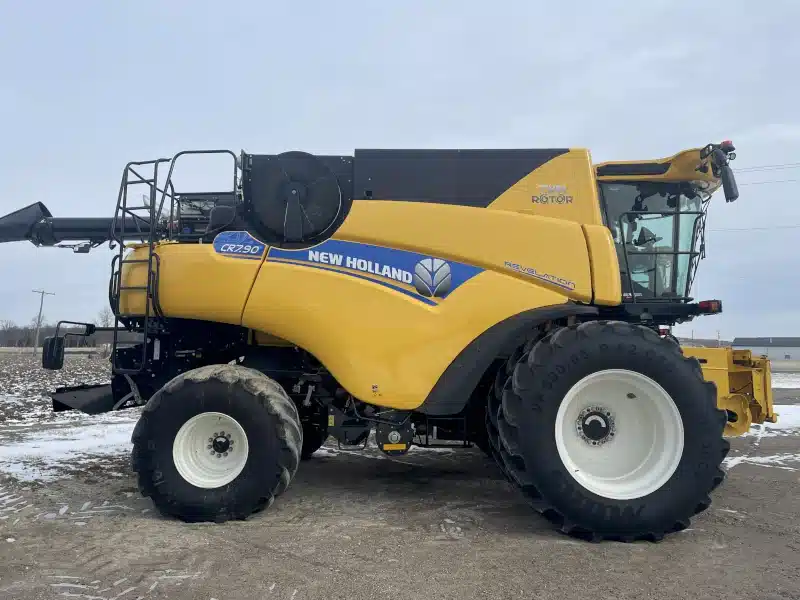 Gallery image 2 for 2022 New Holland CR7.90 Combine