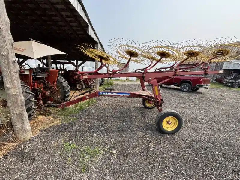 Gallery image 1 for Used 2012 New Holland 1022 PROCART Rake