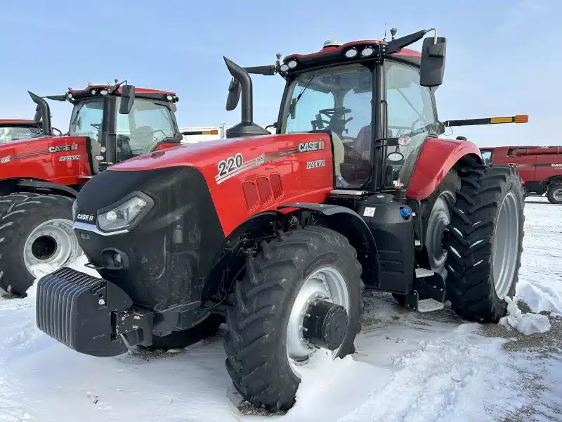 Gallery image 1 for 2024 Case IH MAGNUM 220 Tractor