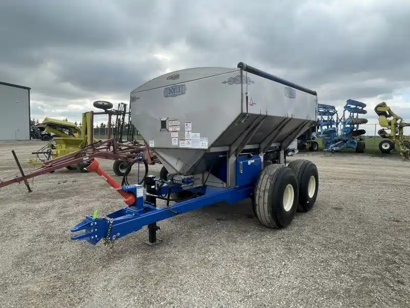 New 2025 Doyle 8-TON Spreader - Fertilizer
