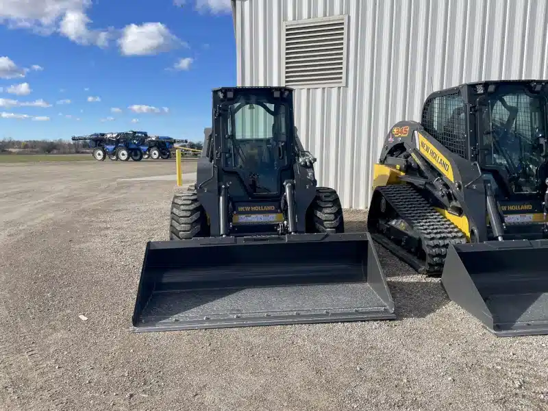 Gallery image 2 for 2026 New Holland L334 RG-NA Skid Steer
