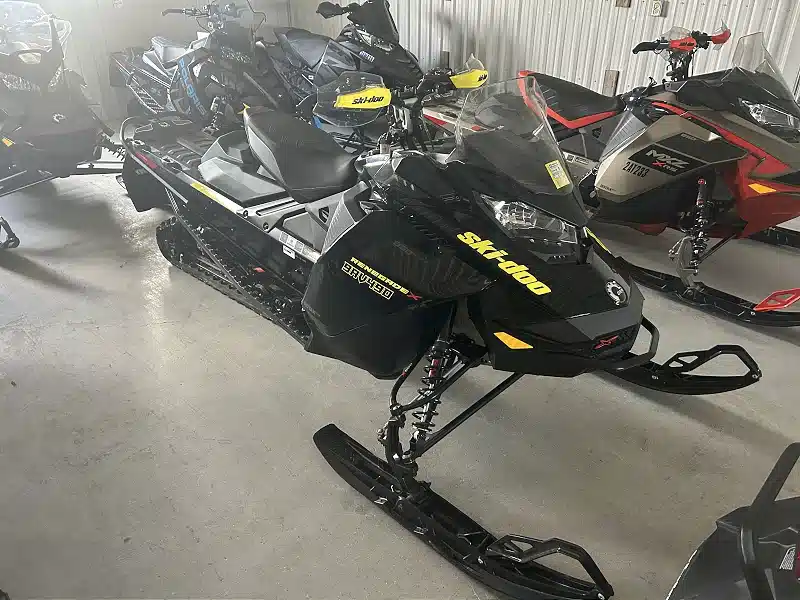 Gallery image 2 for Used 2022 Ski-Doo RENEGADE Snowmobile