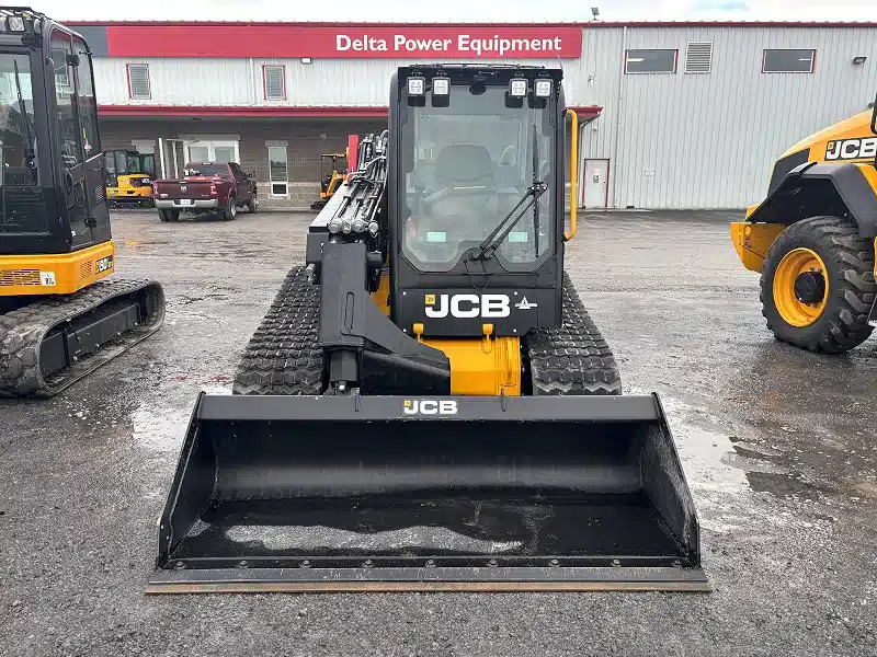 Gallery image 2 for 2025 JCB 3TS-8T Track Loader