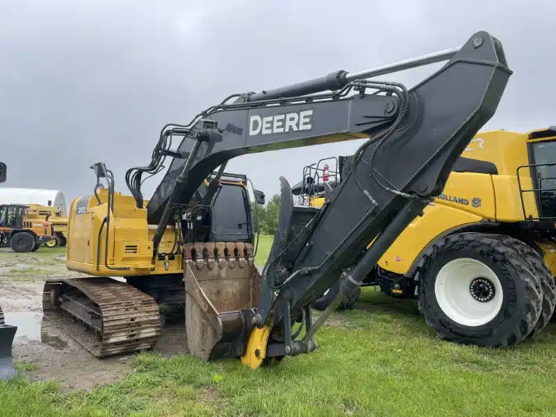 Gallery image 2 for Used 2021 John Deere 245G LC Excavator