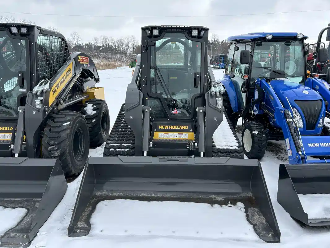 Gallery image 2 for 2026 New Holland C332 T4F Track Loader