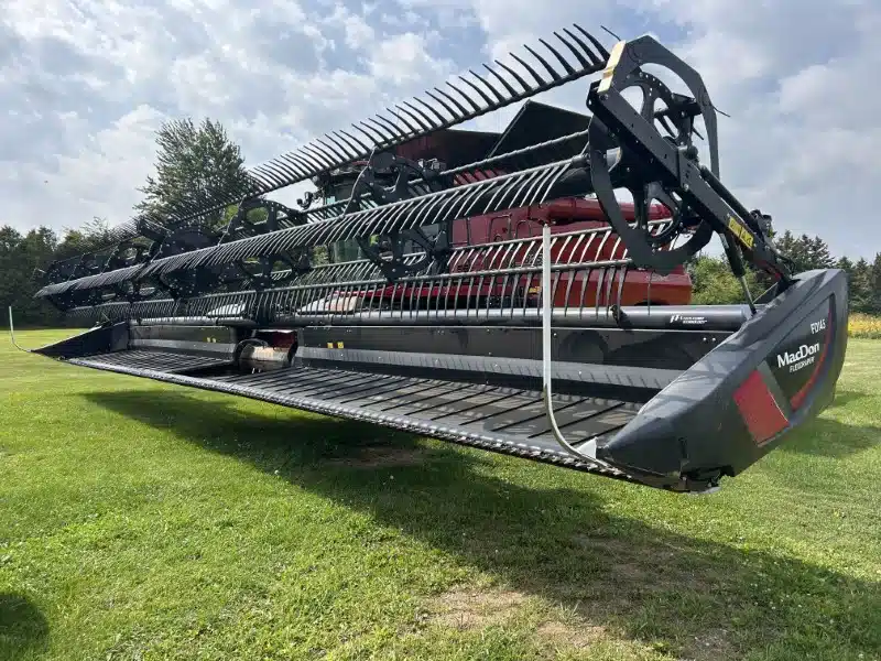 Gallery image 1 for 2020 MacDon FD75 Header - Draper