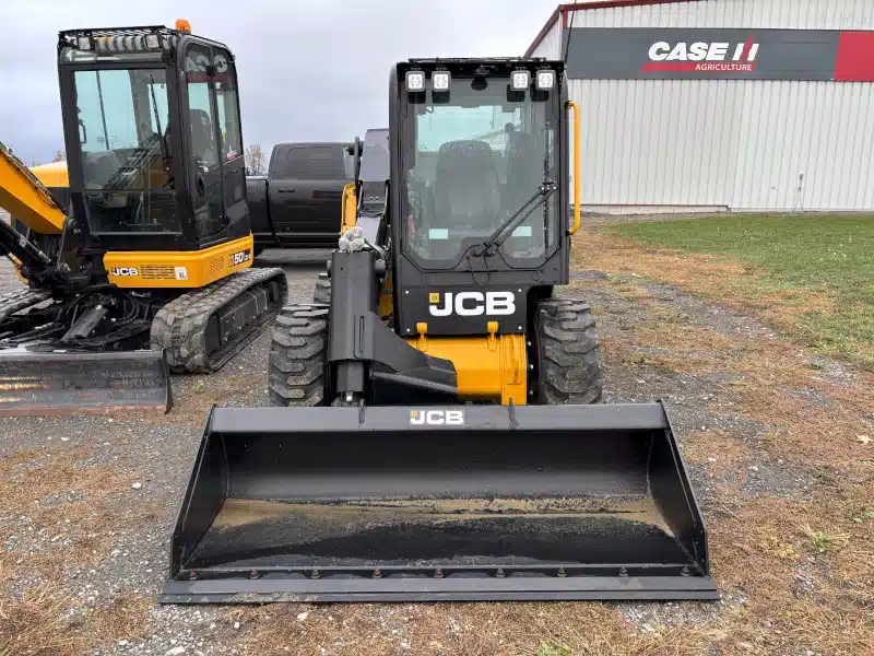 Gallery image 2 for 2025 JCB 270W Skid Steer