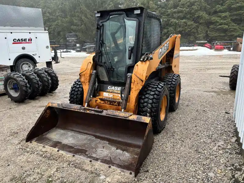 Gallery image 2 for 2012 Case SR200 Skid Steer