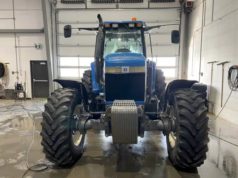 Gallery image 2 for 1997 New Holland 8670 Tractor