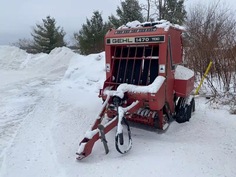 Gallery image 1 for 1994 Gehl 1470 Round Baler