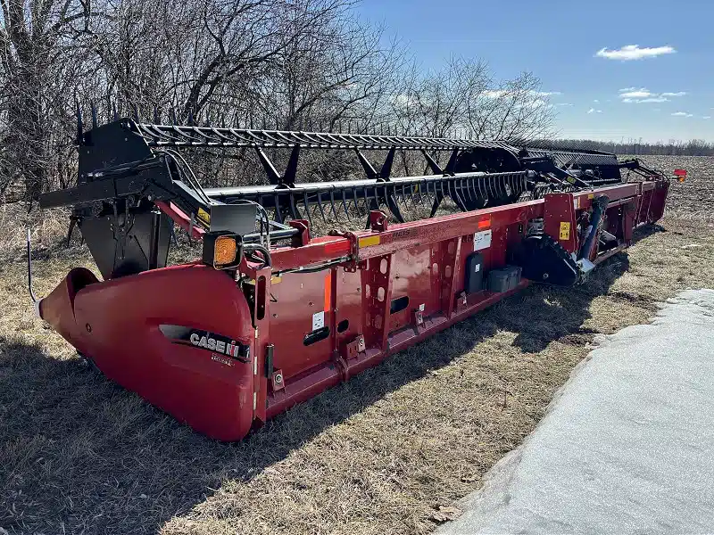Gallery image 2 for 2015 Case IH 3162 Header - Draper