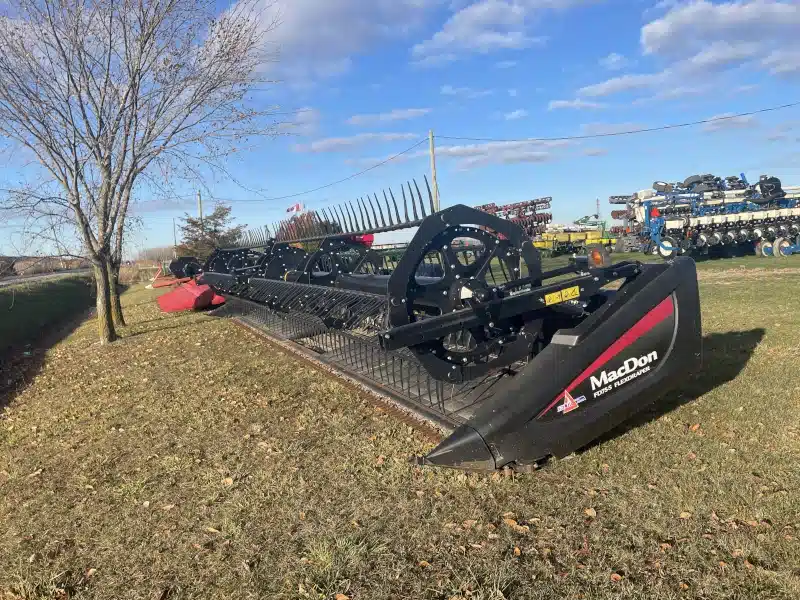 Used 2017 MacDon FD75 Header - Flex Draper