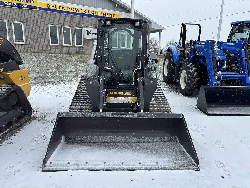 Gallery image 2 for 2026 New Holland C345 T4F Track Loader