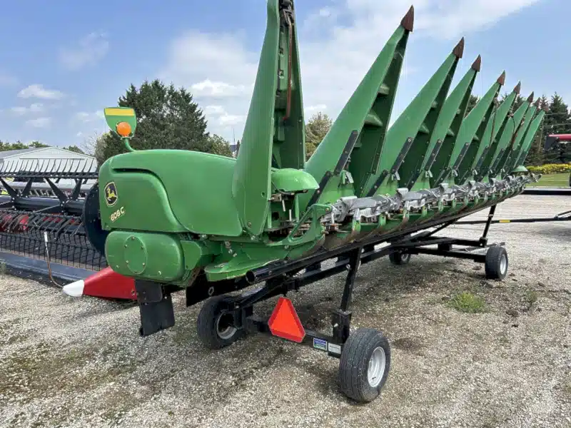 Used 2013 John Deere 608C Header - Row Crop