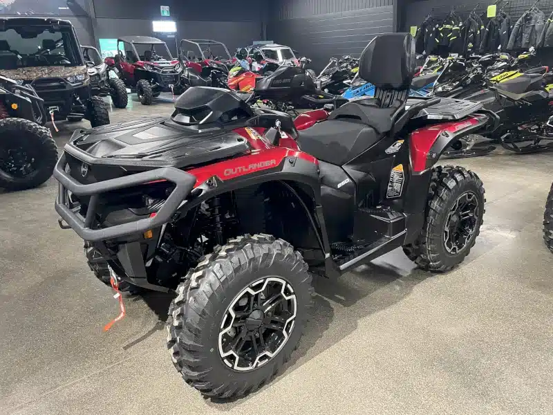 New 2025 Can-Am OUTLAND850XT ATV