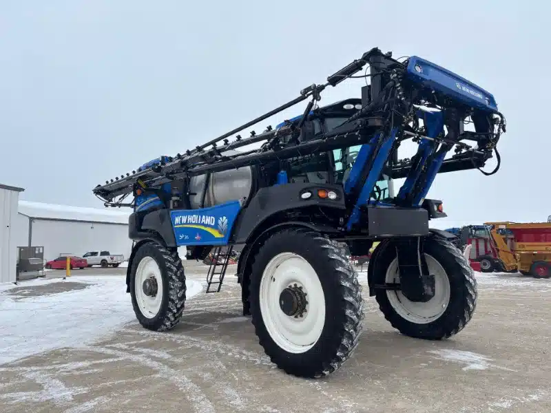 Gallery image 2 for 2018 New Holland SP.300F Sprayer - Self Propelled