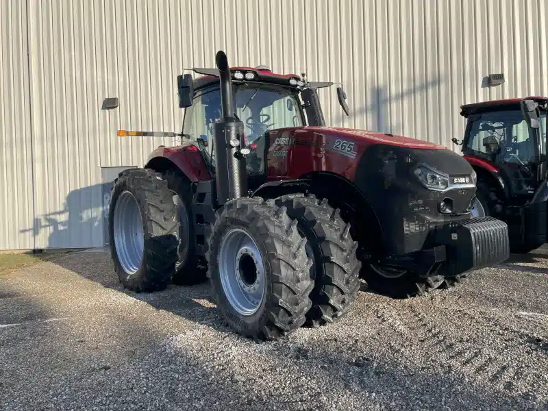 Gallery image 2 for 2026 Case IH MAGNUM 265 Tractor
