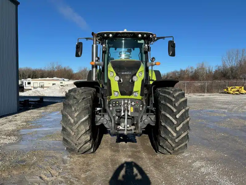 Gallery image 2 for 2017 CLAAS AXION 880 Tractor