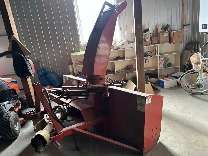 Gallery image 2 for Used 2000 Agro Trend FU84 Snow Blower