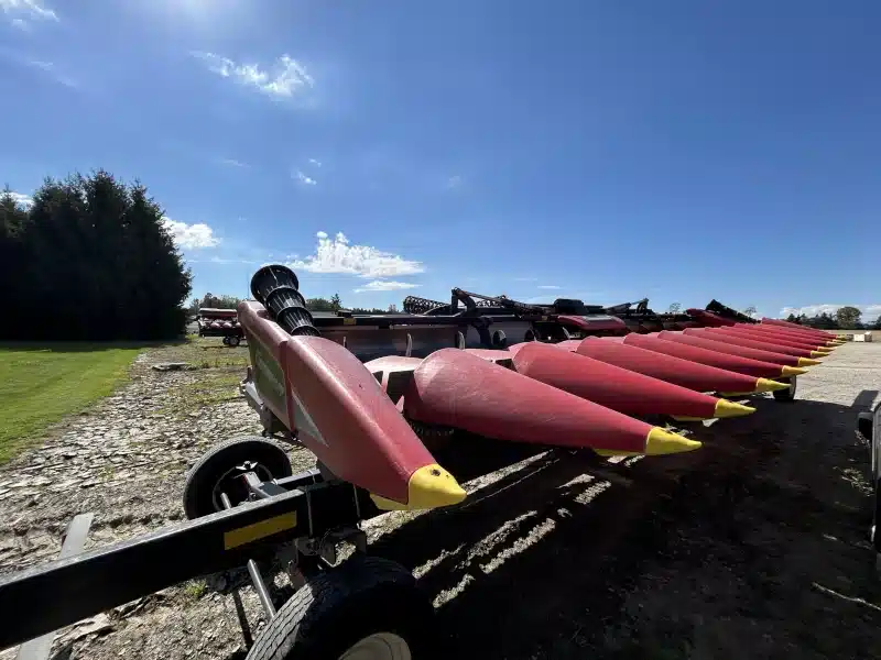 Gallery image 1 for Used 2014 Geringhoff RD1230FB Header - Row Crop