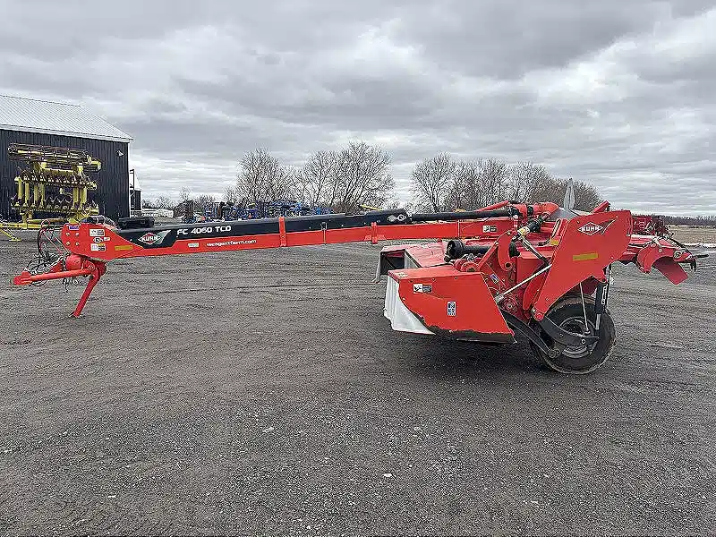 Gallery image 2 for 2015 Kuhn FC4060TDC Disc Mower