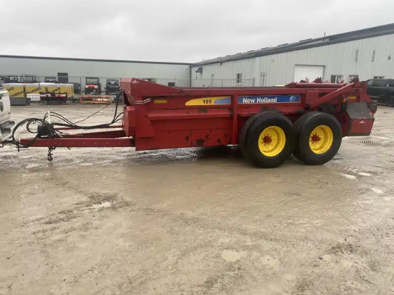 Gallery image 2 for 2021 New Holland 195 Manure Spreader