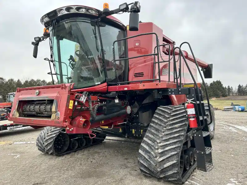 Gallery image 1 for 2015 Case IH 9240 Combine