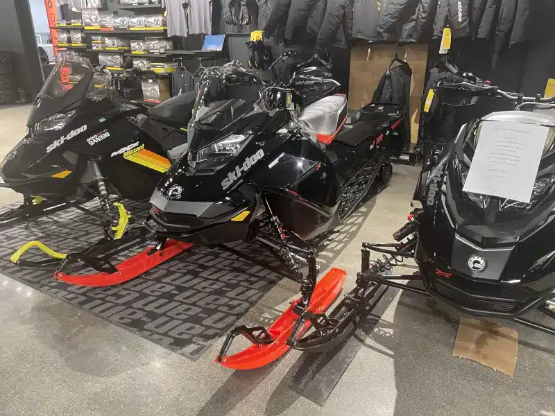 Gallery image 2 for 2022 Ski-Doo UWNA Snowmobile